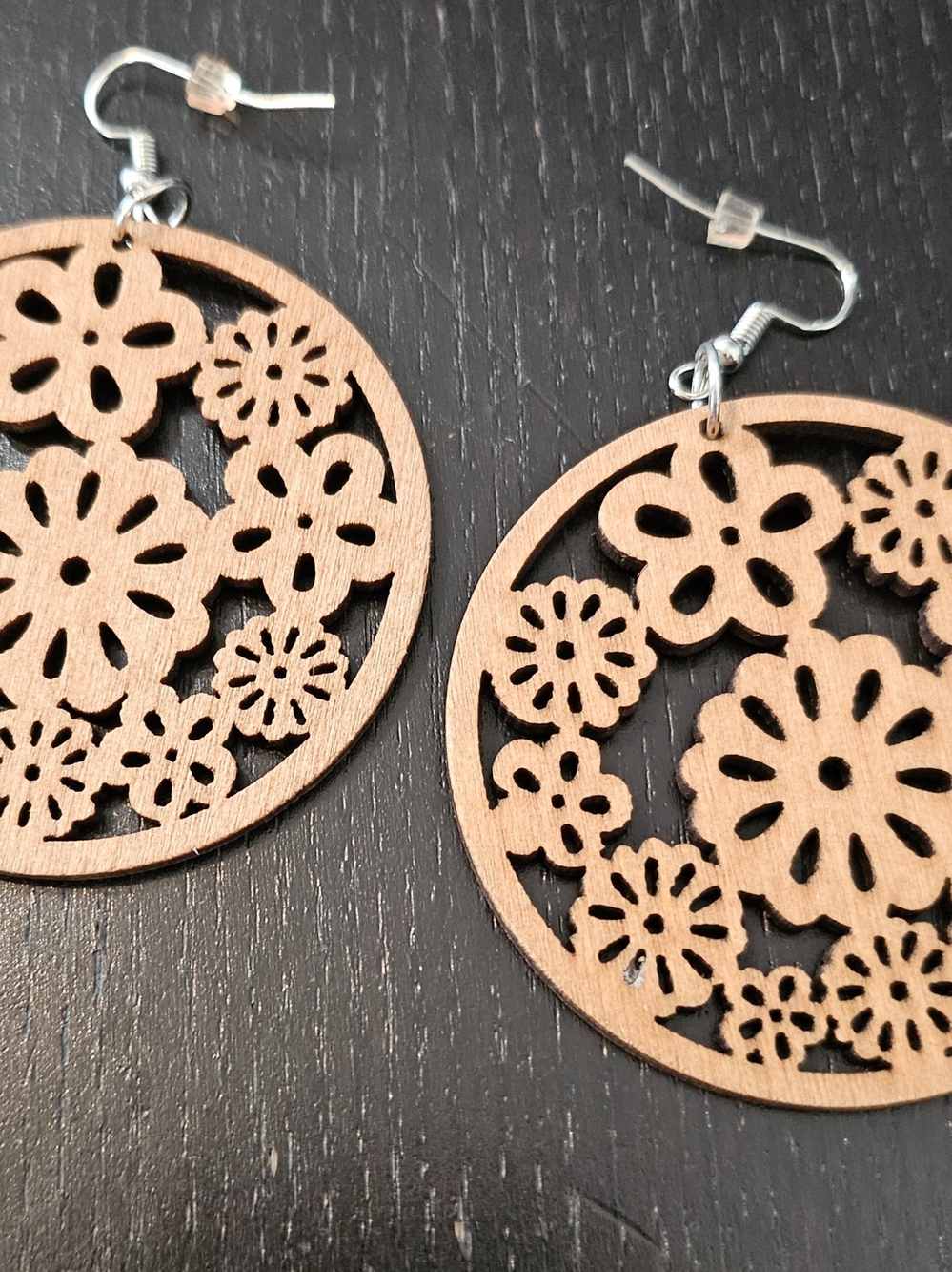 Floral Cutout Wooden Hoop Earrings - Natural Brown